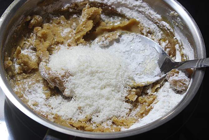 addition of coconut to make teepi kudumulu recipe
