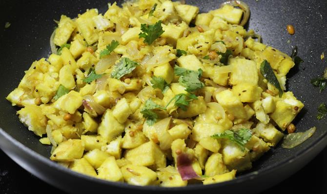 coriander leaves and lemon juice