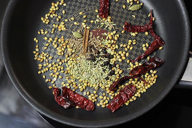 roasting spices