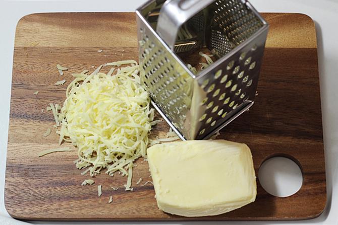 grating mozzarella
