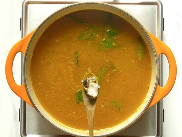 add tamarind water to make rasam
