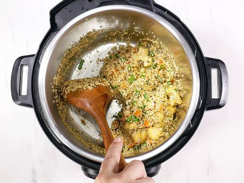 frying quinoa