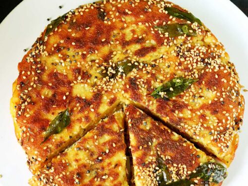 handvo recipe made with rice and lentils